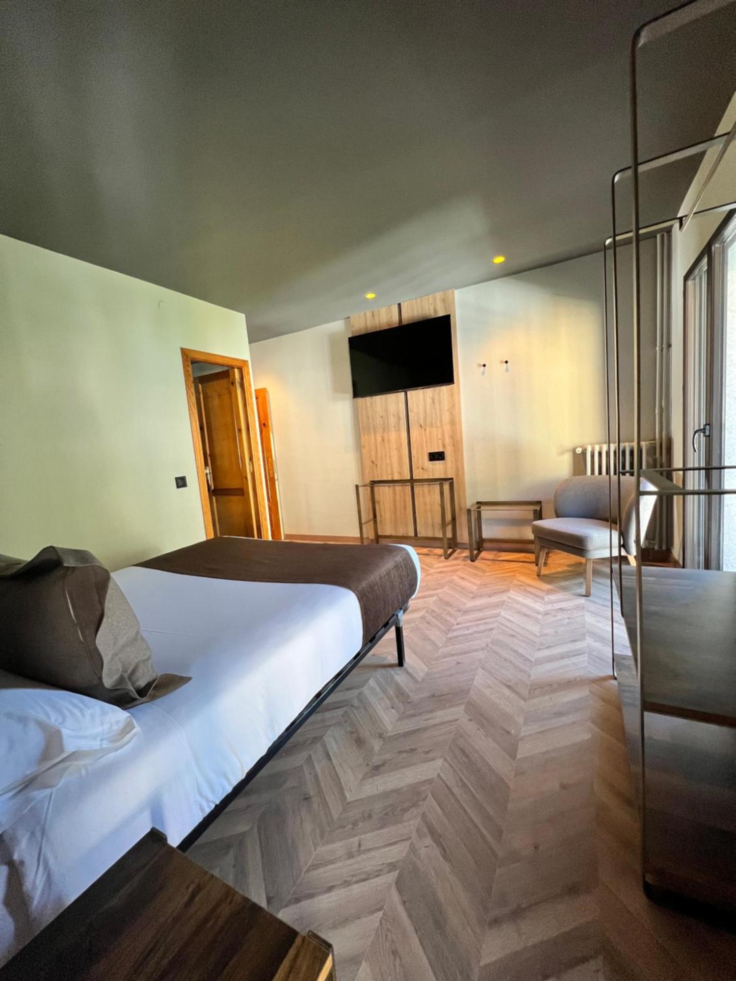 Yomo Petit Paris Hotel Encamp Exterior photo