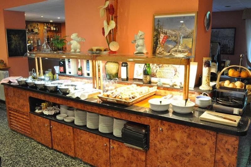 Yomo Petit Paris Hotel Encamp Restaurant photo
